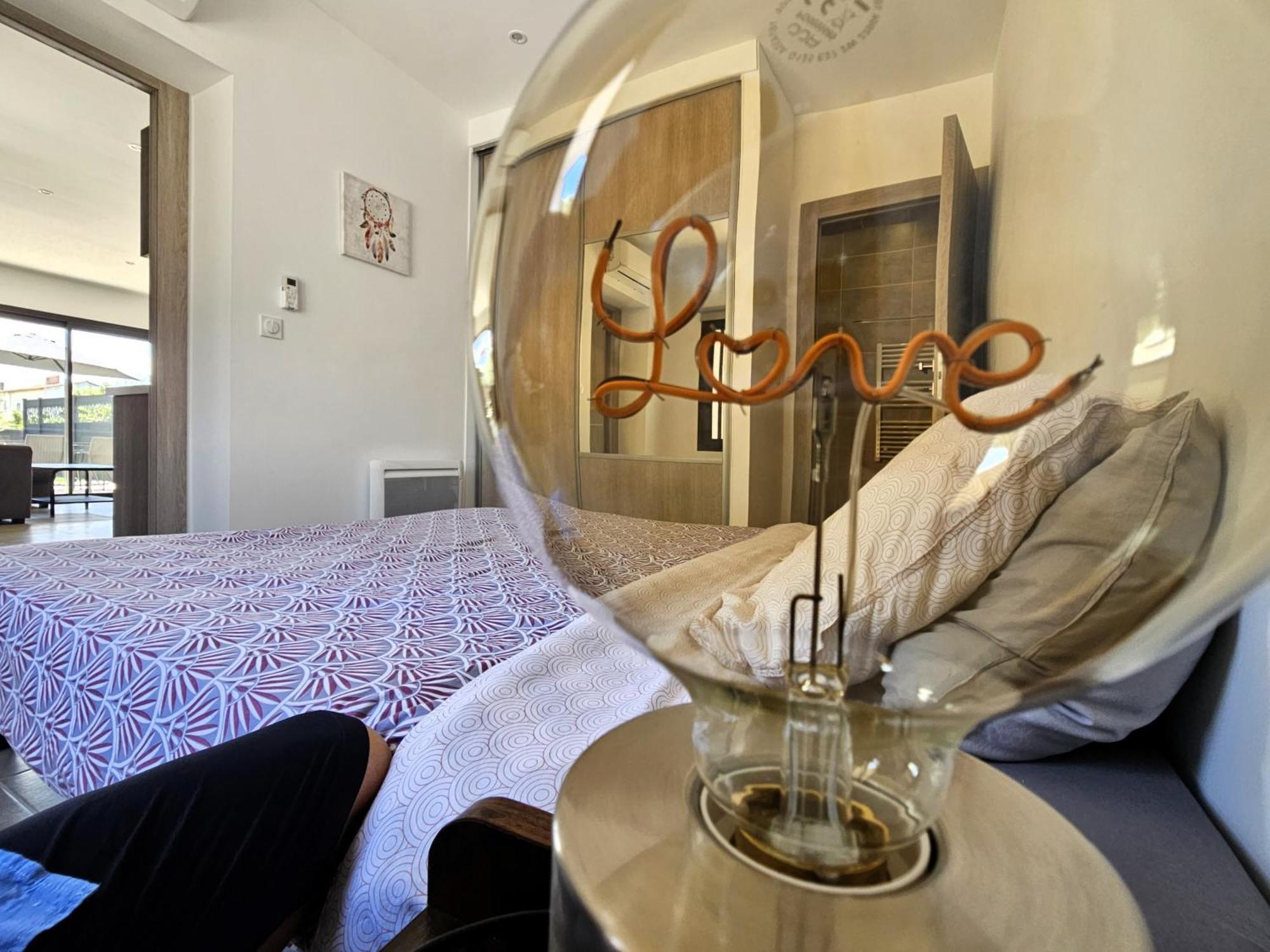 Etoile Du Berger Saint Aygulf: Seaside Villas with Private Gardens and Heated Pool Exterior photo